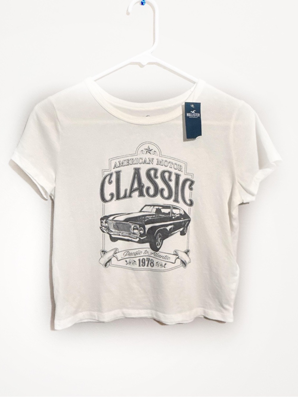 NWT Hollister Graphic Tee Classic Cars Cropped